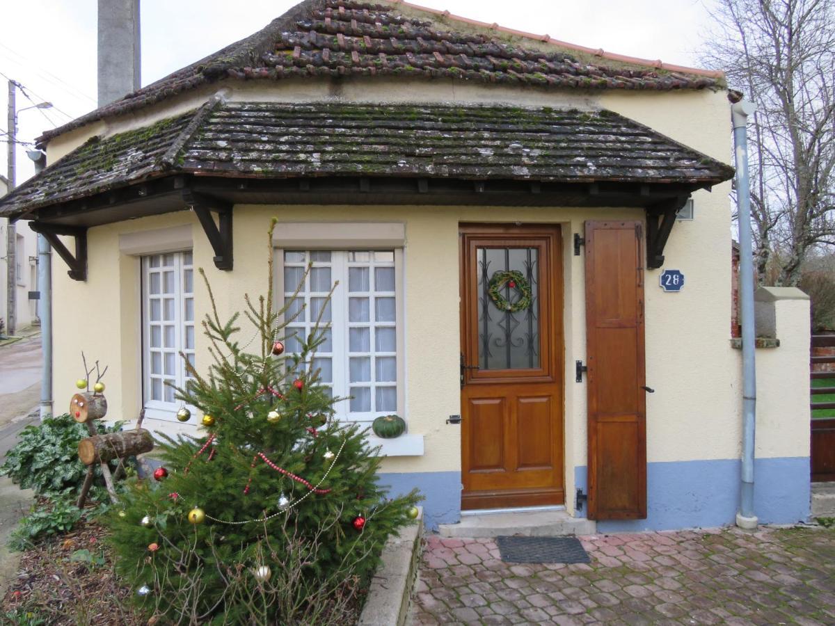 Voutenay-sur-Cure Charmante Maison Pres De Vezelay מראה חיצוני תמונה